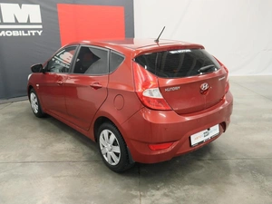 Хэтчбек Hyundai Solaris 2012 года, 790000 рублей, Курск