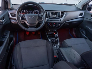 Седан Hyundai Solaris 2019 года, 999000 рублей, Саратов