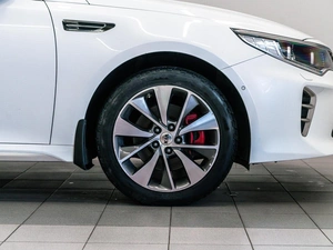 Седан Kia Optima 2017 года, 1845000 рублей, Красноярск