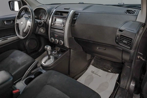 Внедорожник Nissan X-Trail 2012 года, 1079000 рублей, Челябинск