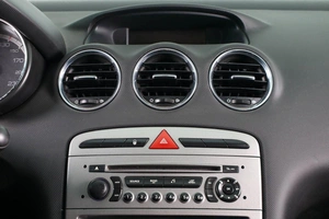 Седан Peugeot 408 2012 года, 609000 рублей, Пермь