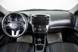 Хетчбэк Kia Ceed 2011 года, 779000 рублей, Пермь