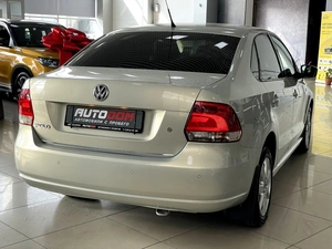 Седан Volkswagen Polo 2012 года, 697000 рублей, Солонцы