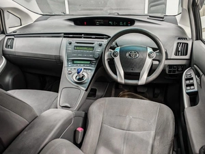 Лифтбек Toyota Prius 2011 года, 965000 рублей, Краснодар