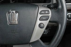 Седан Toyota Crown 2010 года, 1869000 рублей, Тюмень