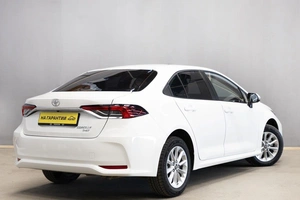 Седан Toyota Corolla 2021 года, 1939000 рублей, Новосибирск