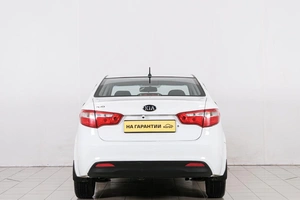 Седан Kia Rio 2012 года, 849000 рублей, Красноярск