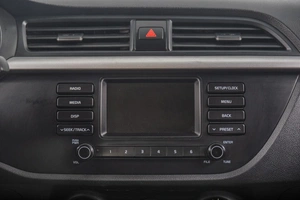 Седан Kia Rio 2018 года, 1379000 рублей, Томск