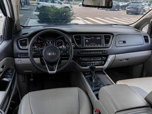 Минивэн Kia Carnival 2017 года, 2275000 рублей, Краснодар