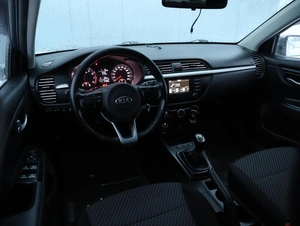 Хетчбэк Kia Rio X-Line 2017 года, 1189000 рублей, Ижевск