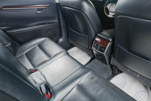 Седан Lexus ES 2012 года, 2149000 рублей, Тюмень