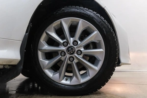 Седан Toyota Corolla 2019 года, 1949000 рублей, Новокузнецк