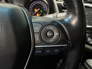 Седан Toyota Camry 2018 года, 2450000 рублей, Ярославль