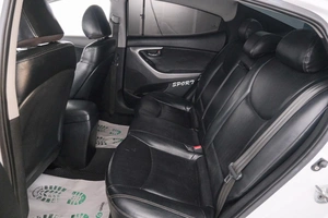 Седан Hyundai Avante 2011 года, 999000 рублей, Красноярск