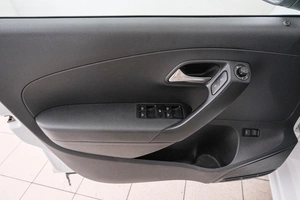 Седан Volkswagen Polo 2018 года, 969000 рублей, Красноярск