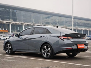 Седан Hyundai Elantra 2022 года, 1575000 рублей, Красноярск