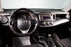 Внедорожник Toyota RAV4 2013 года, 1699000 рублей, Сургут