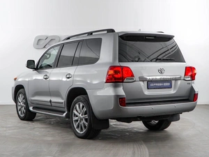 Внедорожник Toyota Land Cruiser 2013 года, 3569050 рублей, Москва