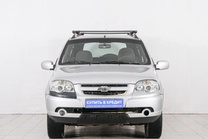 Внедорожник Chevrolet Niva 2011 года, 599000 рублей, Красноярск