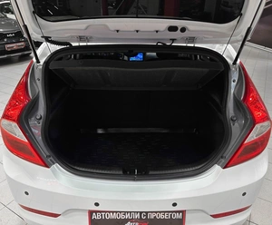 Хетчбэк Hyundai Solaris 2015 года, 1157000 рублей, Красноярск