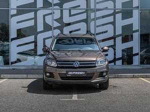 Внедорожник Volkswagen Tiguan 2016 года, 1590000 рублей, Краснодар