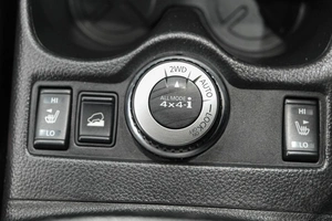 Внедорожник Nissan X-Trail 2016 года, 1769000 рублей, Новокузнецк