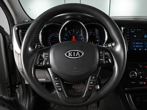 Седан Kia Optima 2011 года, 1310000 рублей, Ростов-на-Дону