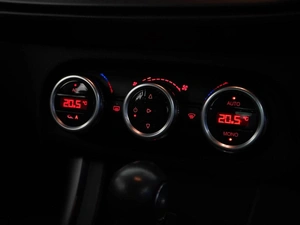 Хетчбэк Alfa Romeo Giulietta 2014 года, 1057077 рублей, Москва