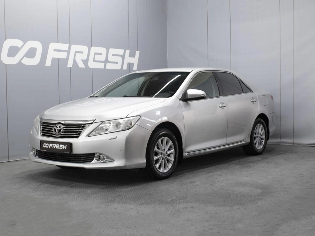Седан Toyota Camry 2012 года, 1660000 рублей, Омск