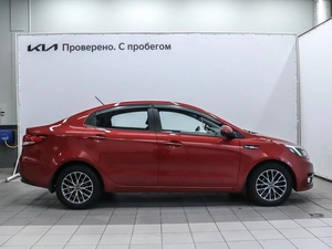 Седан Kia Rio 2015 года, 1149000 рублей, Красноярск