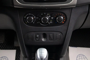 Седан Renault Logan Stepway 2021 года, 689000 рублей, Оренбург