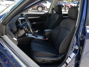 Седан Subaru Legacy 2010 года, 870000 рублей, Большой Сочи