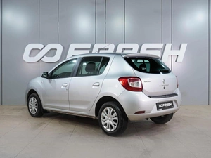 Хетчбэк Renault Sandero 2016 года, 844000 рублей, Воронеж