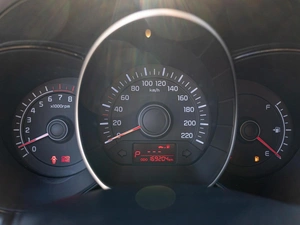 Седан Kia Rio 2013 года, 800000 рублей, Краснодар