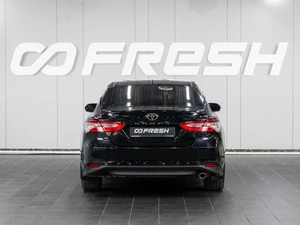 Седан Toyota Camry 2018 года, 2299000 рублей, Сургут