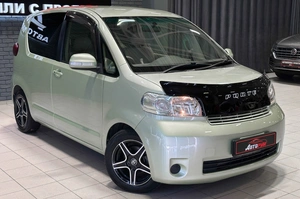 Минивэн Toyota Porte 2008 года, 590000 рублей, Красноярск