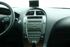 Седан Lexus ES 2010 года, 1750000 рублей, Красноярск