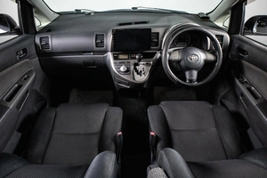 Минивэн Toyota Wish 2008 года, 849000 рублей, Сургут