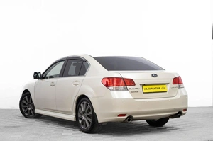 Седан Subaru Legacy 2011 года, 1549000 рублей, Барнаул
