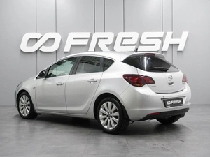 Хетчбэк Opel Astra 2010 года, 619000 рублей, Воронеж