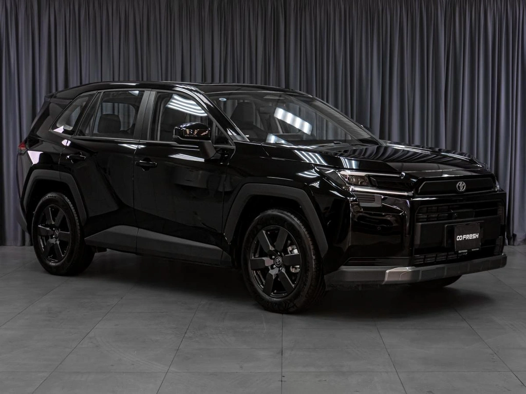 Внедорожник Toyota RAV4 2026 года, 4315000 рублей, Тюмень