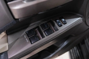 Внедорожник Toyota Land Cruiser 2010 года, 3329000 рублей, Новокузнецк