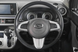 Хетчбэк Daihatsu Cast 2017 года, 989000 рублей, Кемерово