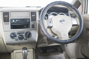 Седан Nissan Tiida Latio 2009 года, 549000 рублей, Кемерово