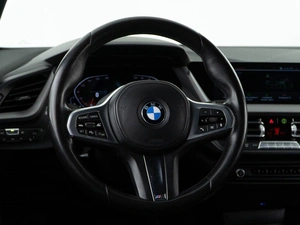 Хетчбэк BMW 1 серия 2021 года, 3249050 рублей, Москва