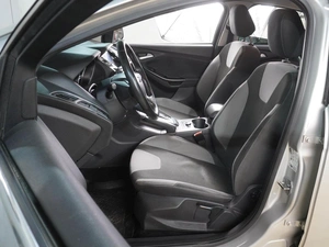 Хетчбэк Ford Focus 2012 года, 889000 рублей, Воронеж