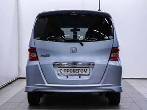 Минивэн Honda Freed 2010 года, 940000 рублей, Красноярск