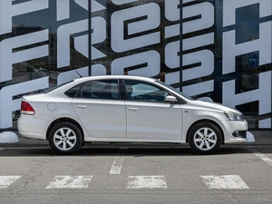Седан Volkswagen Polo 2011 года, 809000 рублей, Краснодар