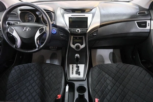 Седан Hyundai Avante 2011 года, 829000 рублей, Омск