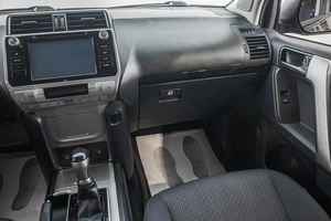 Внедорожник Toyota Land Cruiser Prado 2018 года, 4789000 рублей, Барнаул